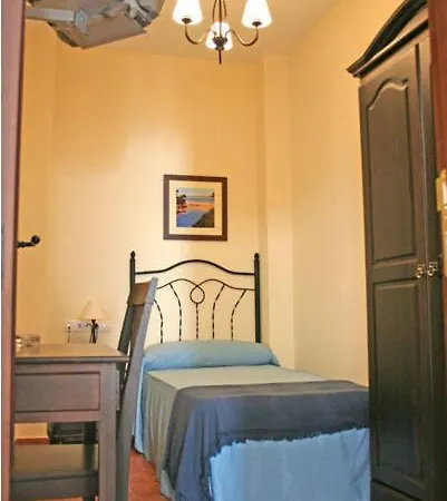 Hotel Encinilla 2*